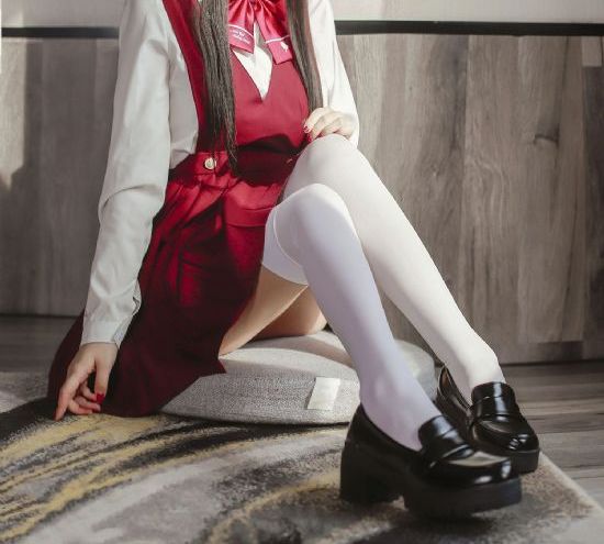 韩国三级女教师学生2