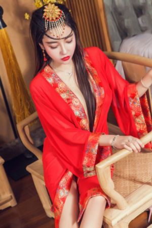 偶像的穴