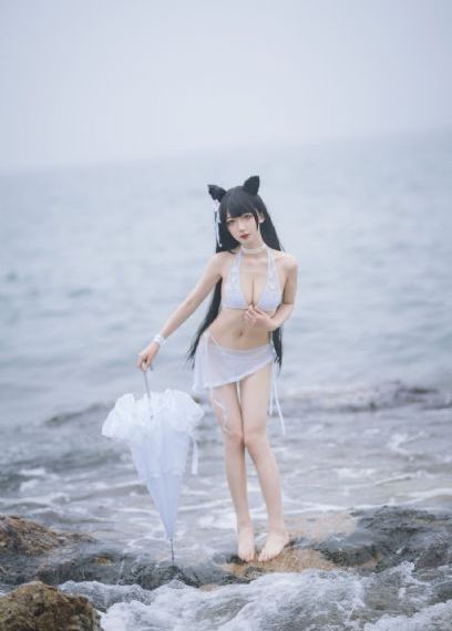 脱衣女郎