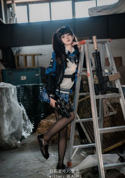 少女1